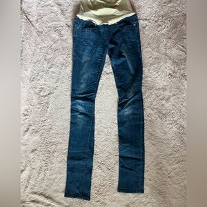 Gap Maternity Skinny Jeans Size 26 size 2L
